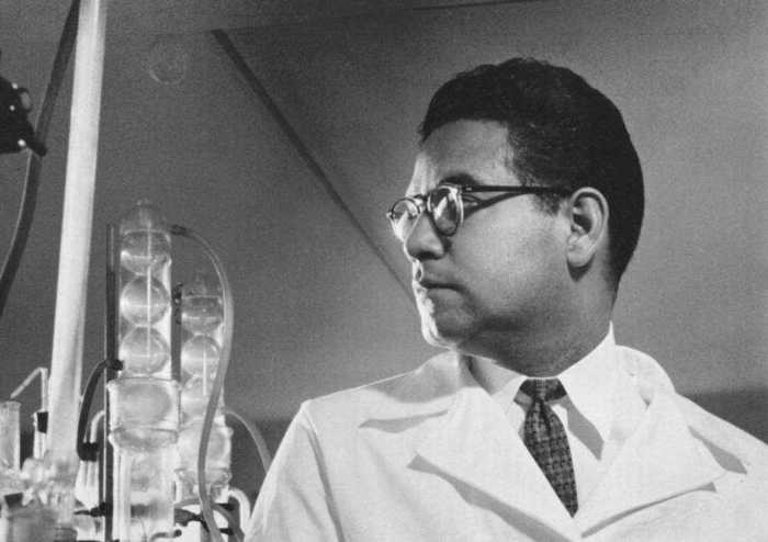 Figure 1: Luis Ernesto Miramontes Cárdenas in the lab.